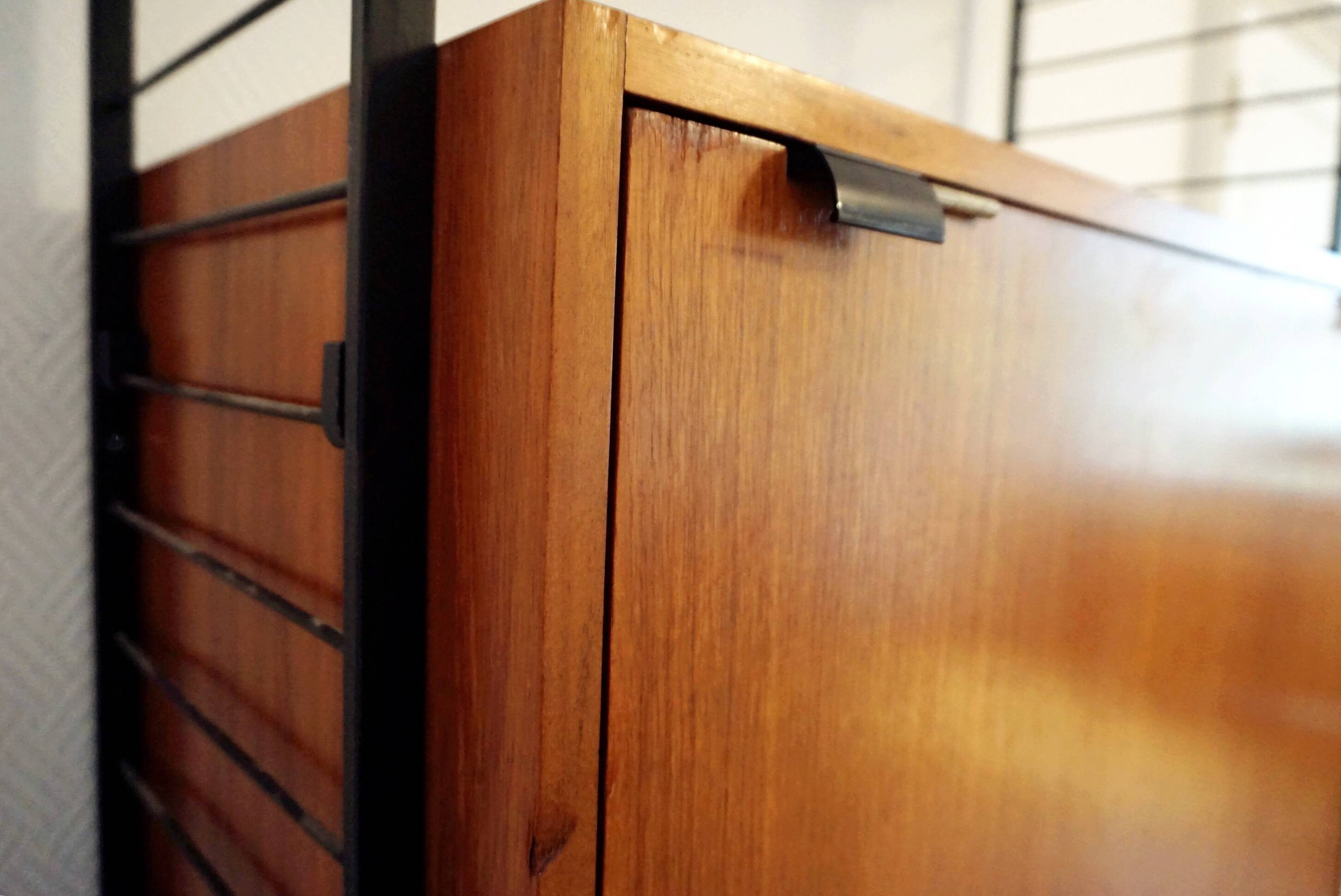 Adjustable shelf Combineurop