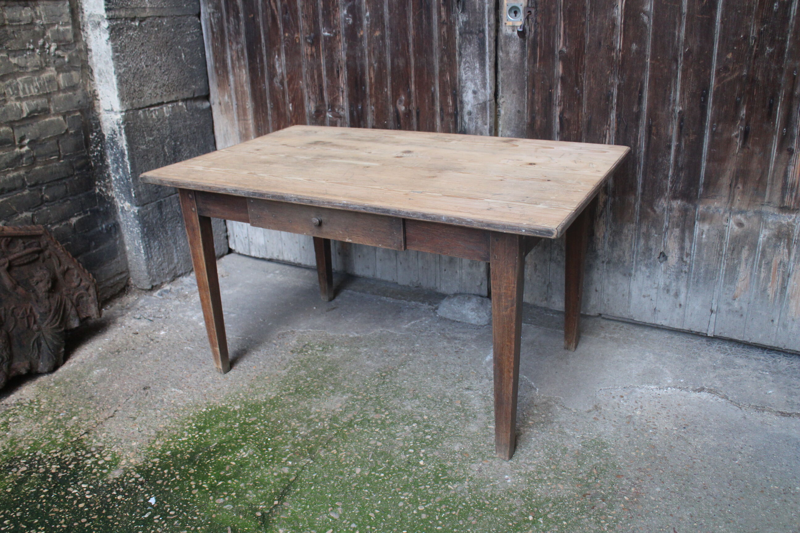 Farm table 133 cm