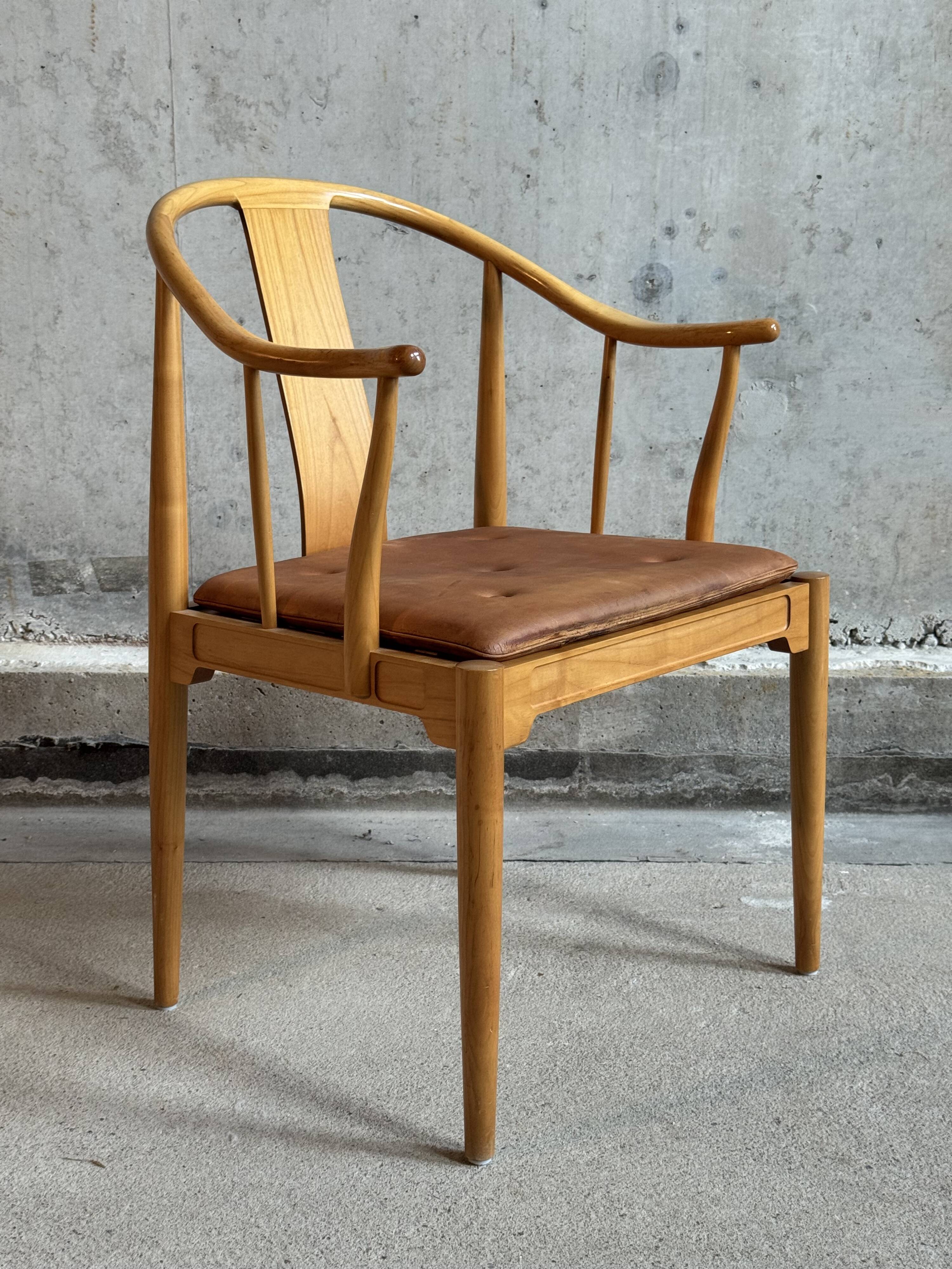 Chaise FH4283 de Hans J Wegner pour Fritz Hansen