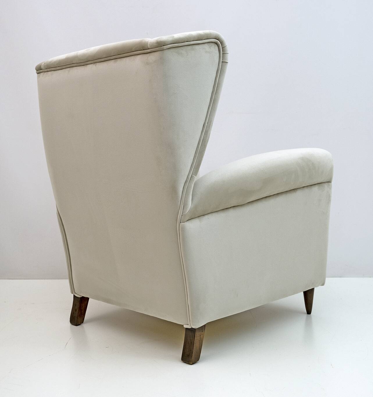 Attributed Gio Ponti Mid-Century Modern Italian Velvet Armchairs, 1950s