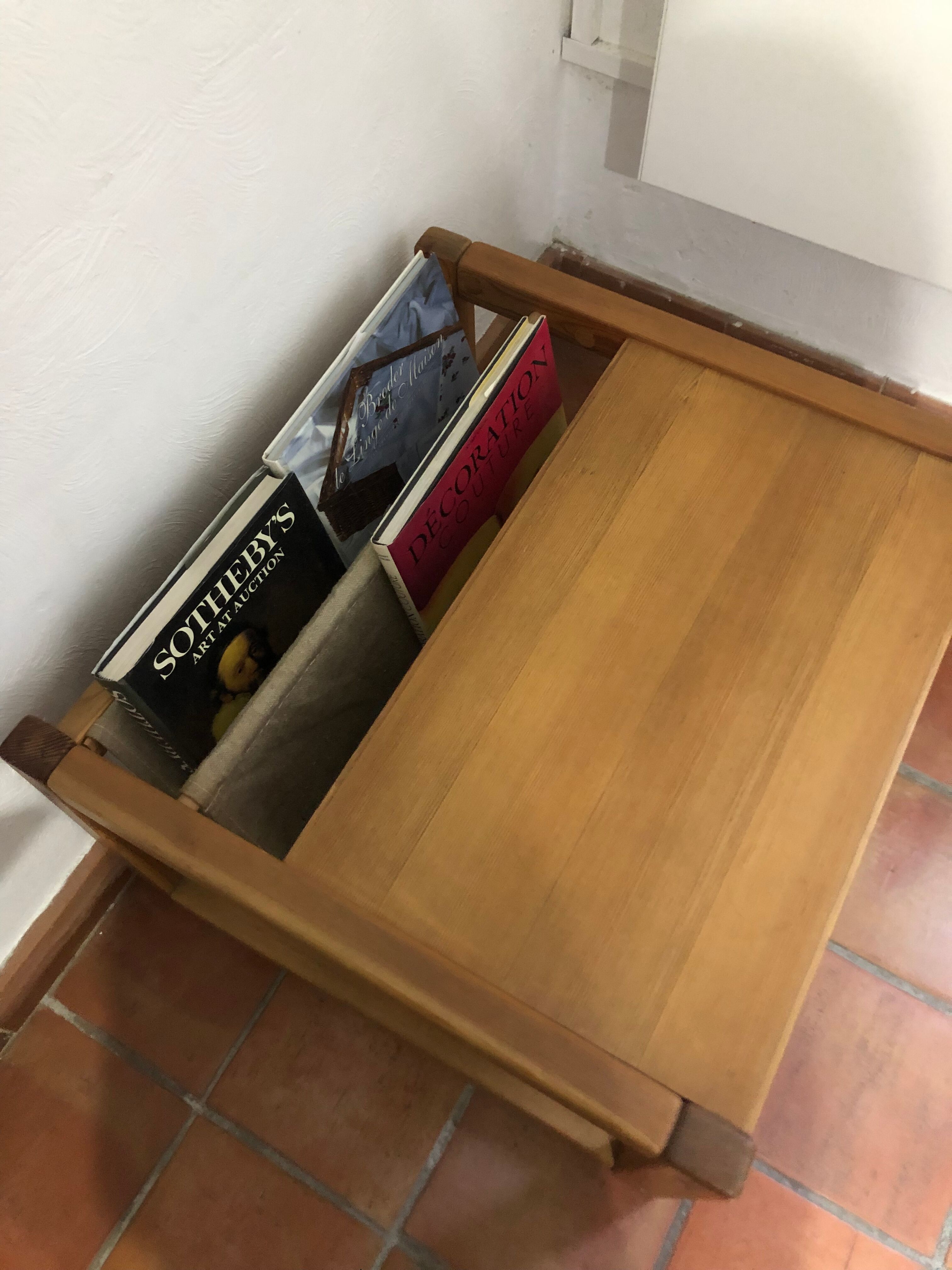 Coffee table pine magazine holder