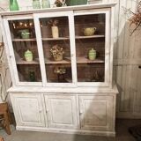 Buffet with 2 glass doors