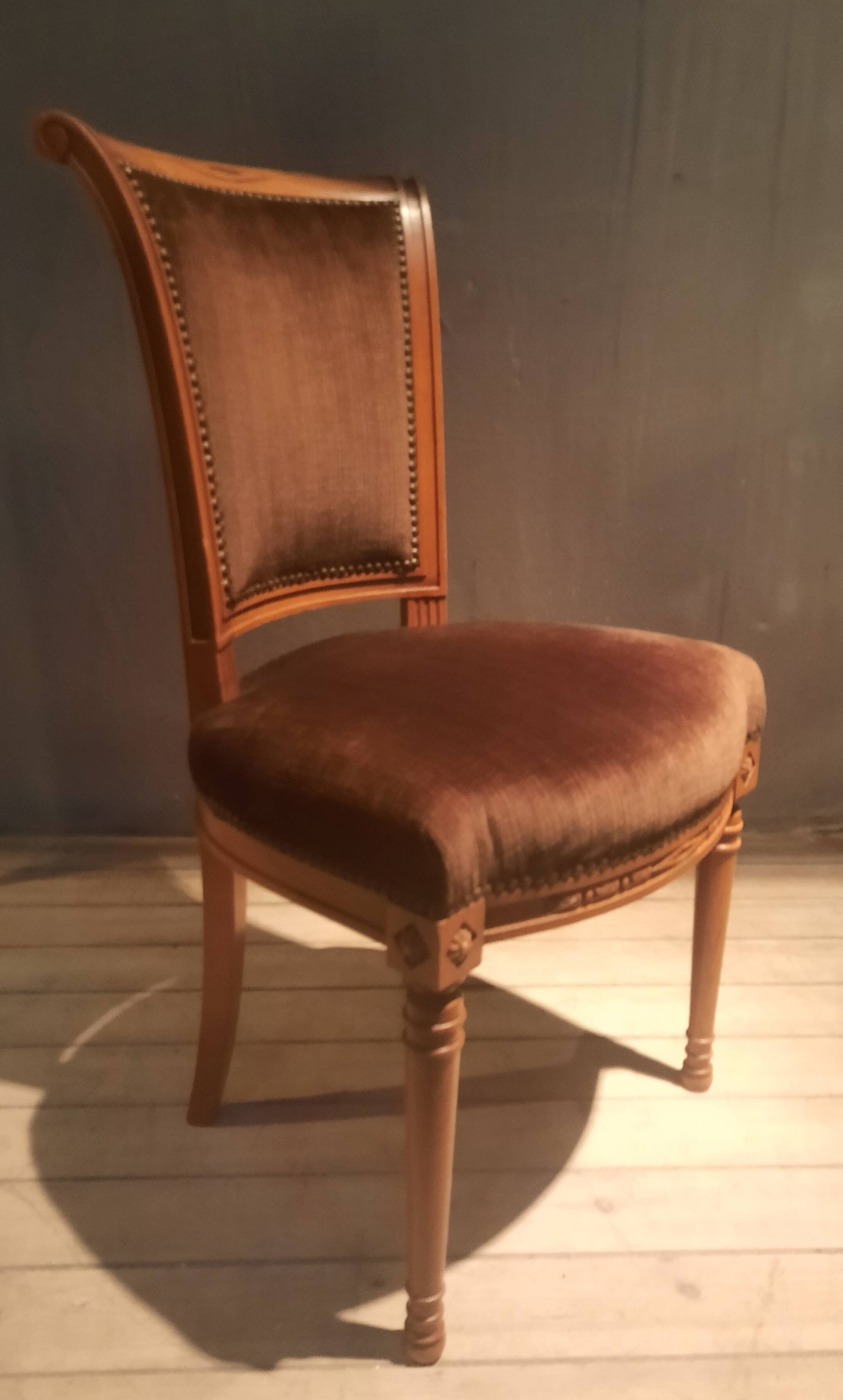 Serie de 6 chaises style directoire