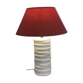White modern cermal lamp to lay