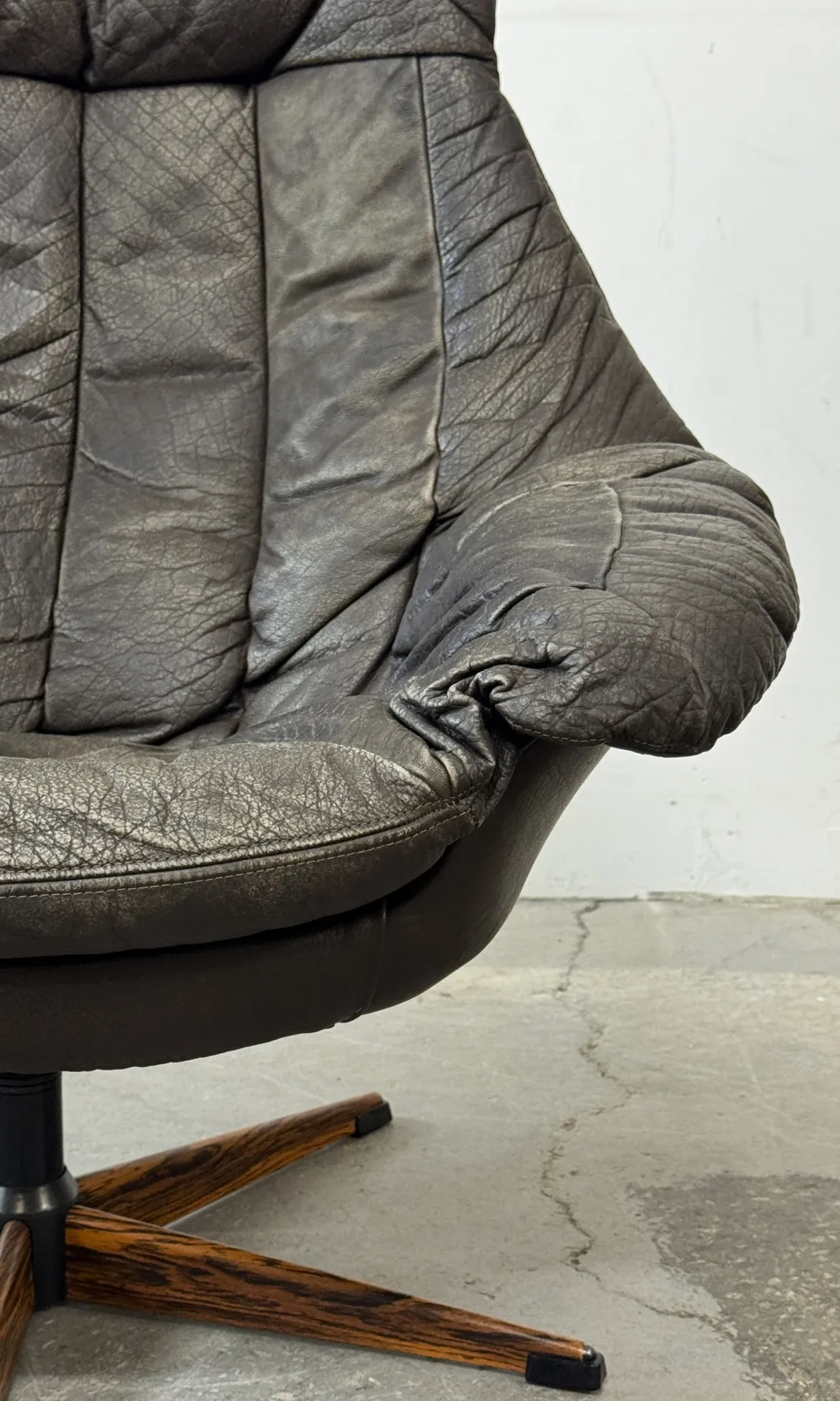 "Silhouette" armchair, designed by H.W. Klein, Denmark, 1970s, mid-c, vntg