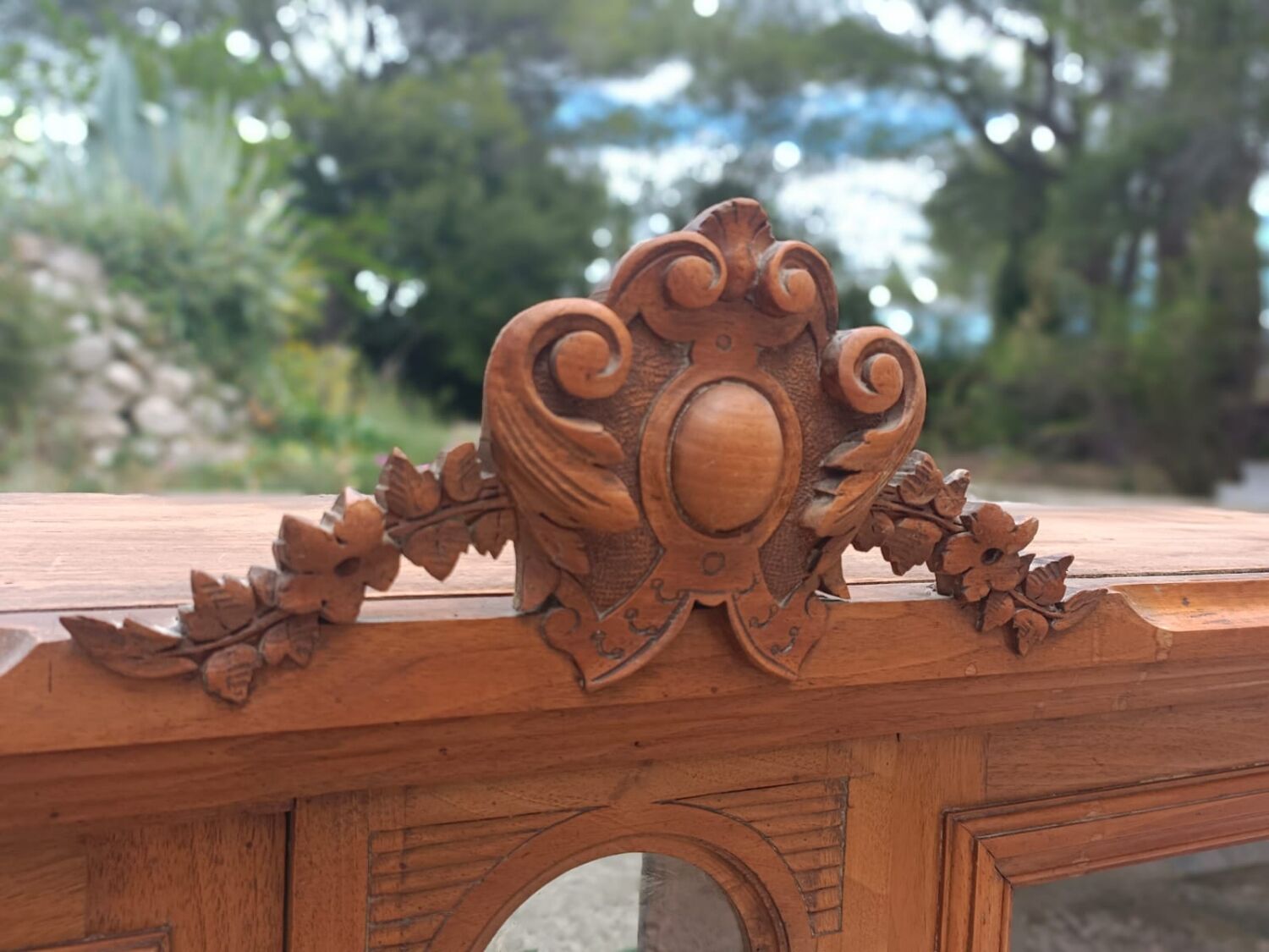 Vessel year 30 to hang