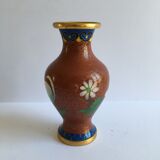 Small Chinese vase partitioned enamels