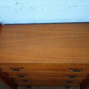 Commode années 50 60 quatre tiroirs pieds compas
