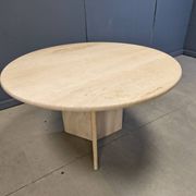 Table à manger ronde en travertin italien des années 1970