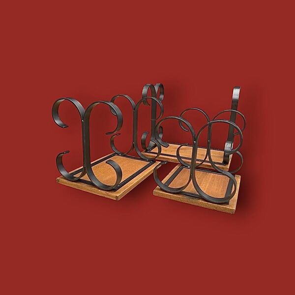 Trio de tables gigognes en bois et fer forgé – style brutaliste – années 60