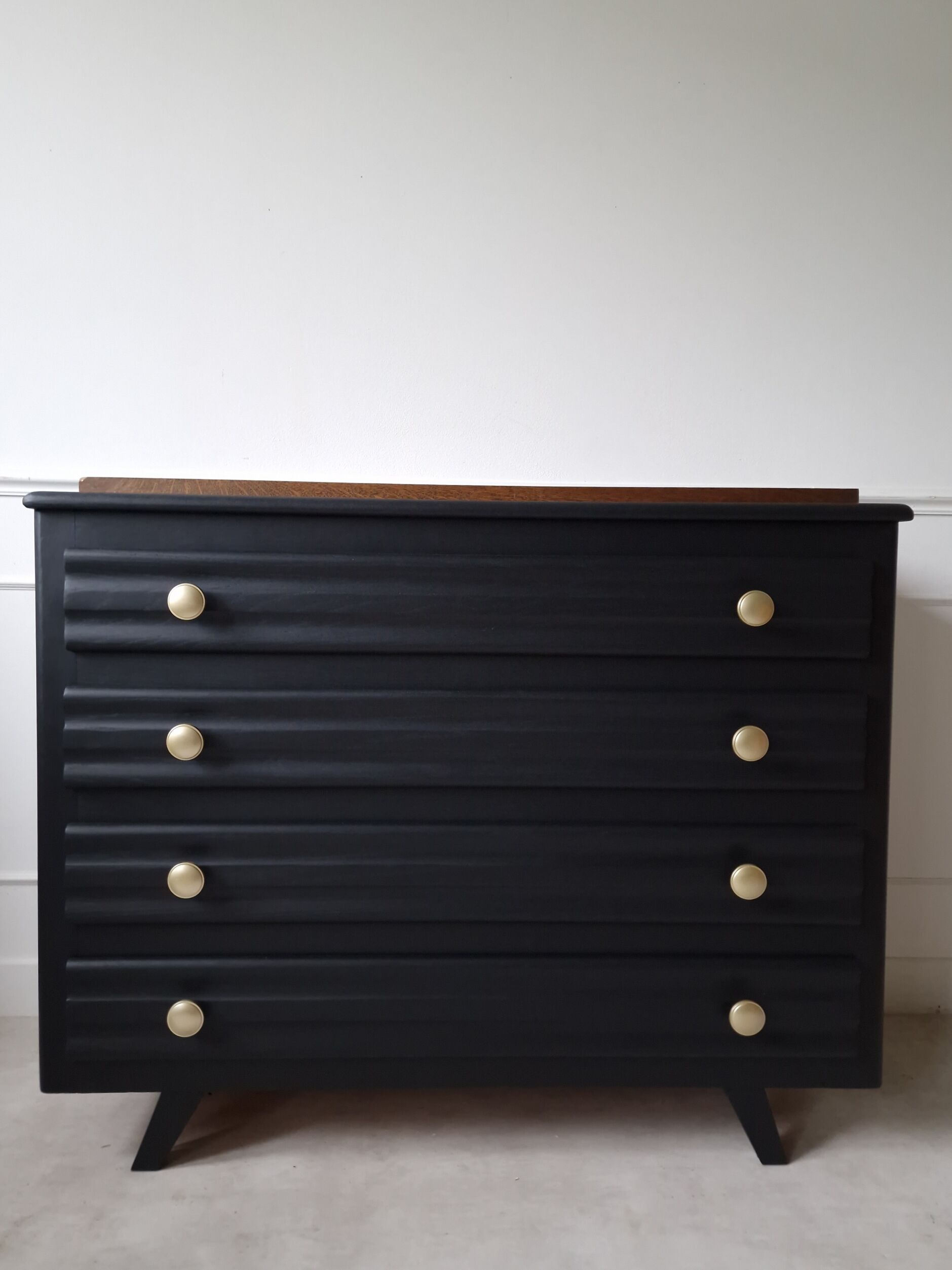 Commode vintage noire