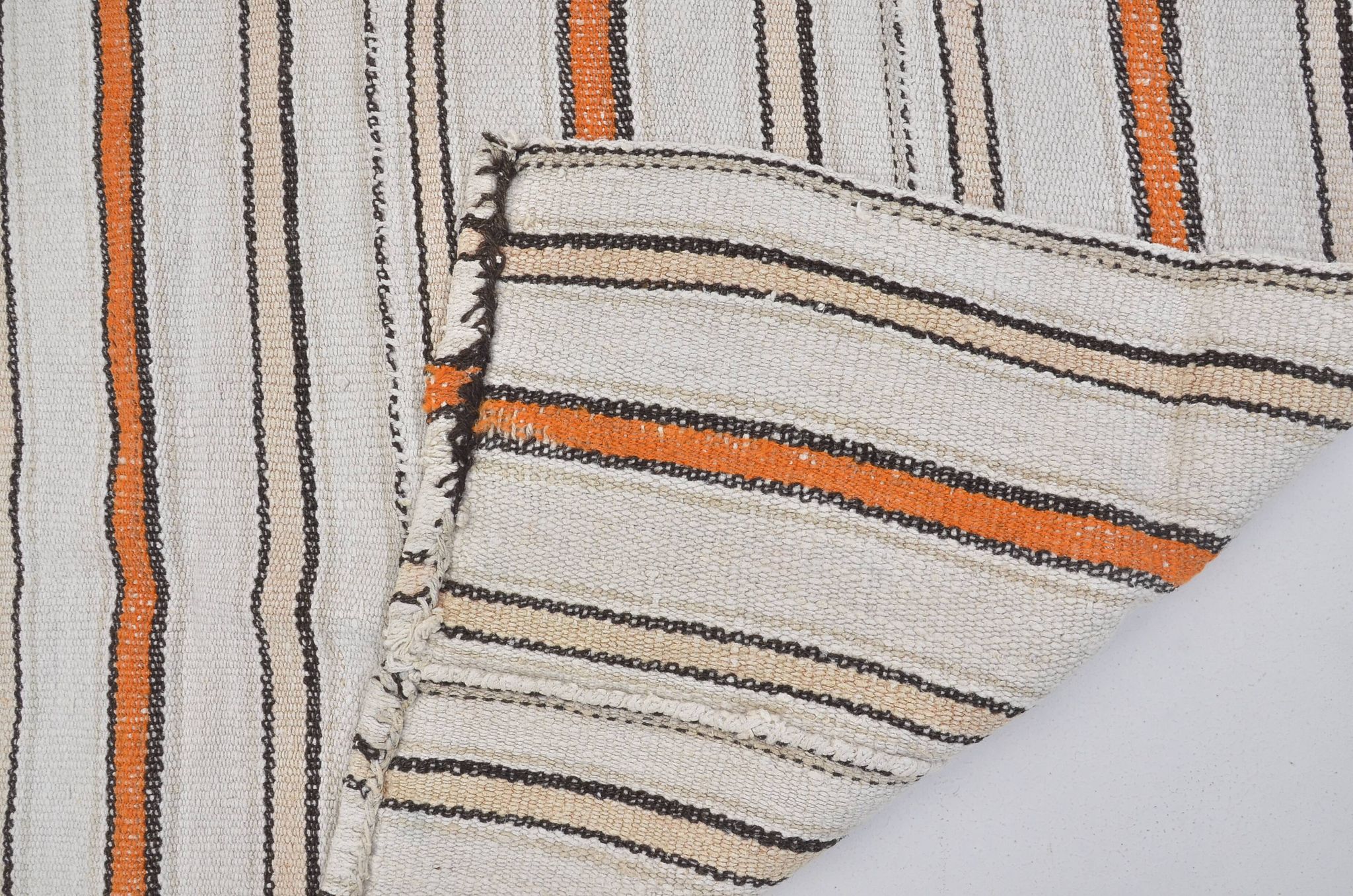 Tapis Kilim en chanvre d'Anatolie à rayures, référence 3681