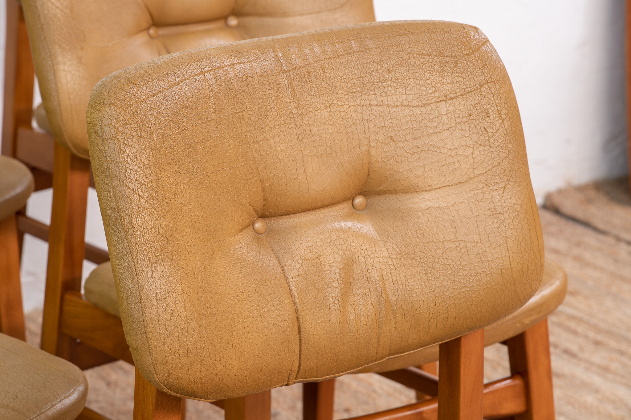 Scandinavian chairs 46 cm
