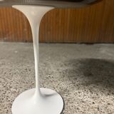 Side table pedestal table by Eero Saarinen, knoll