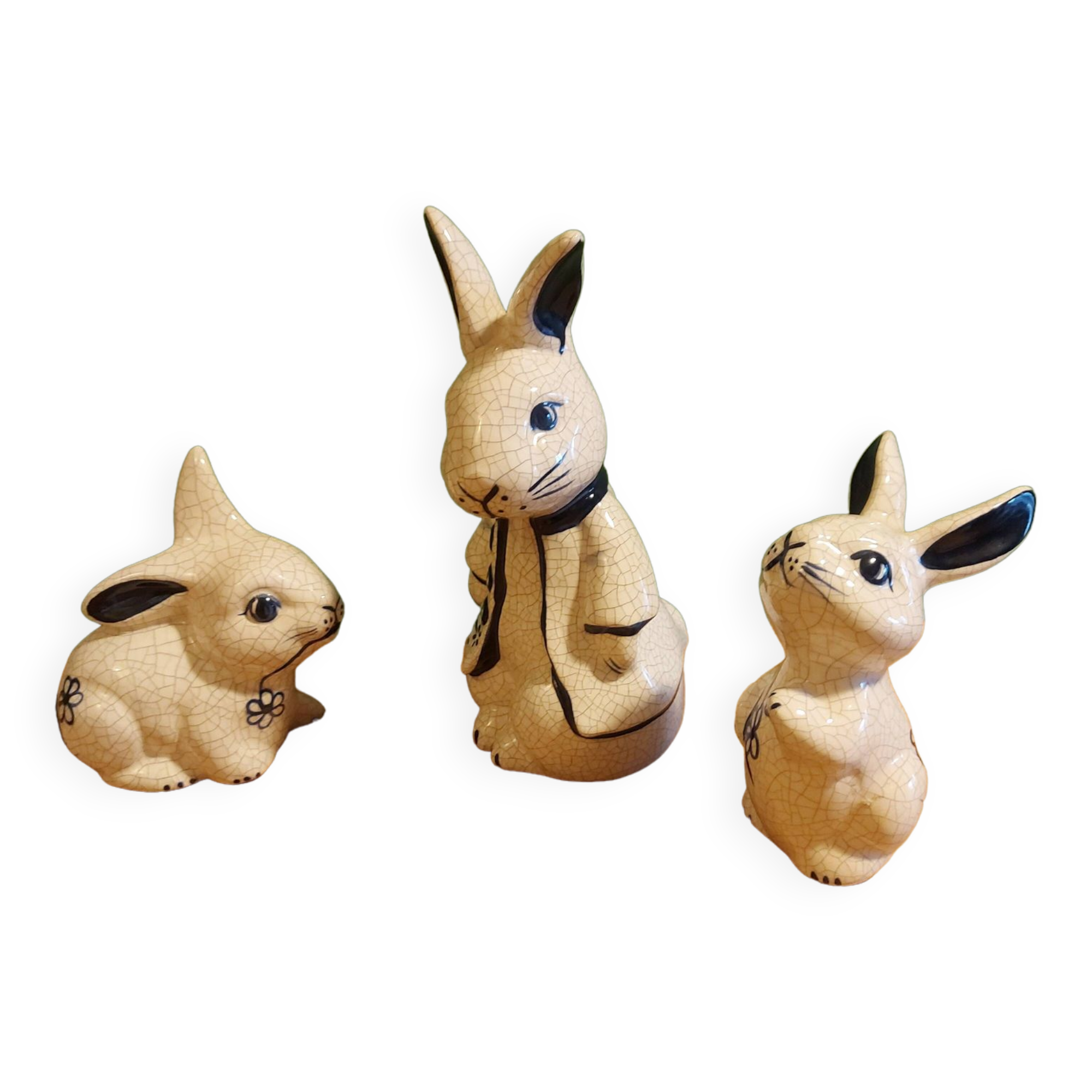 3 lapins en céramique craqelée  , poterier Dedham , Usa