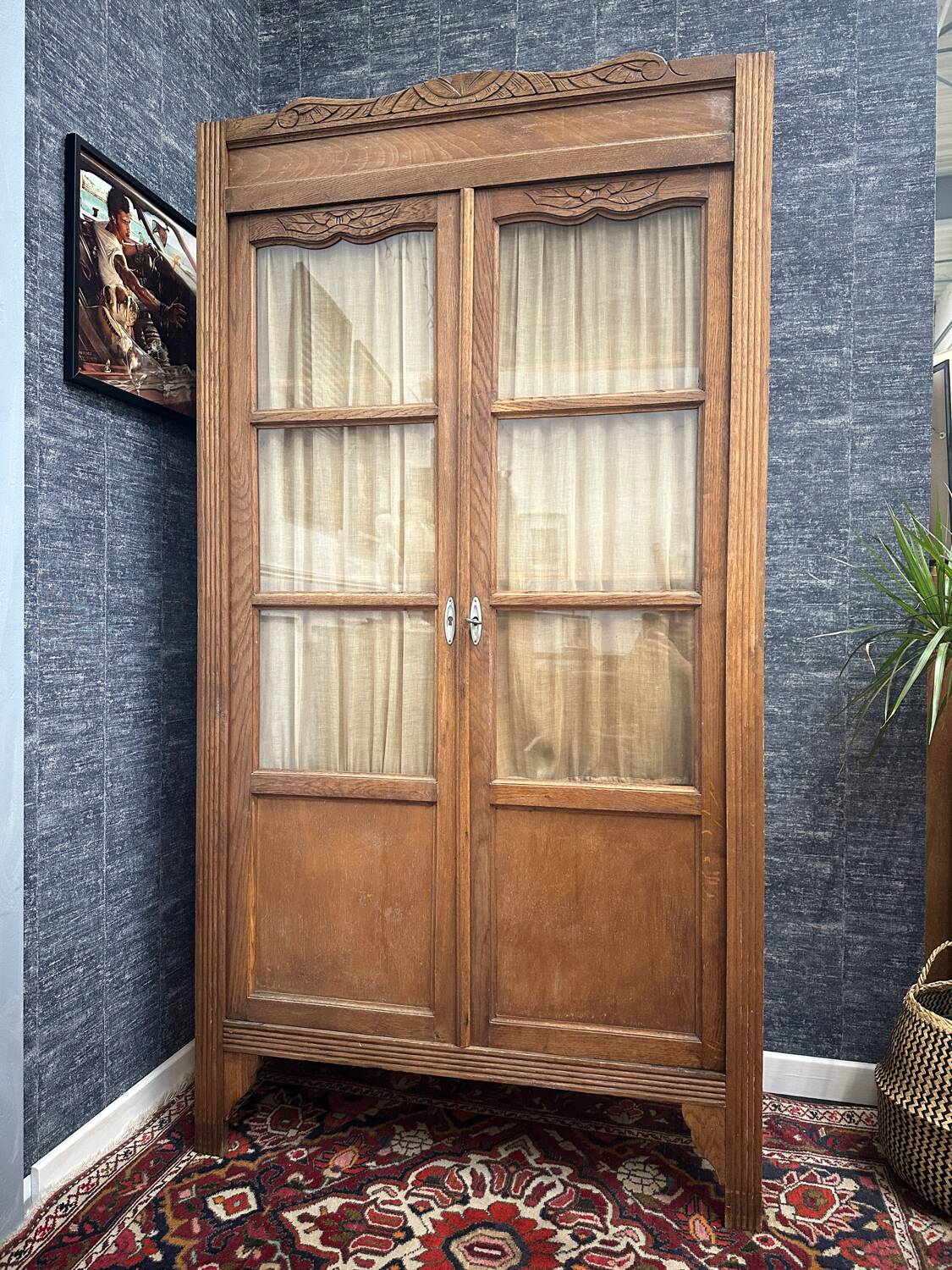 Art deco glass cabinet