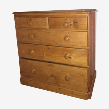 English chest of drawers