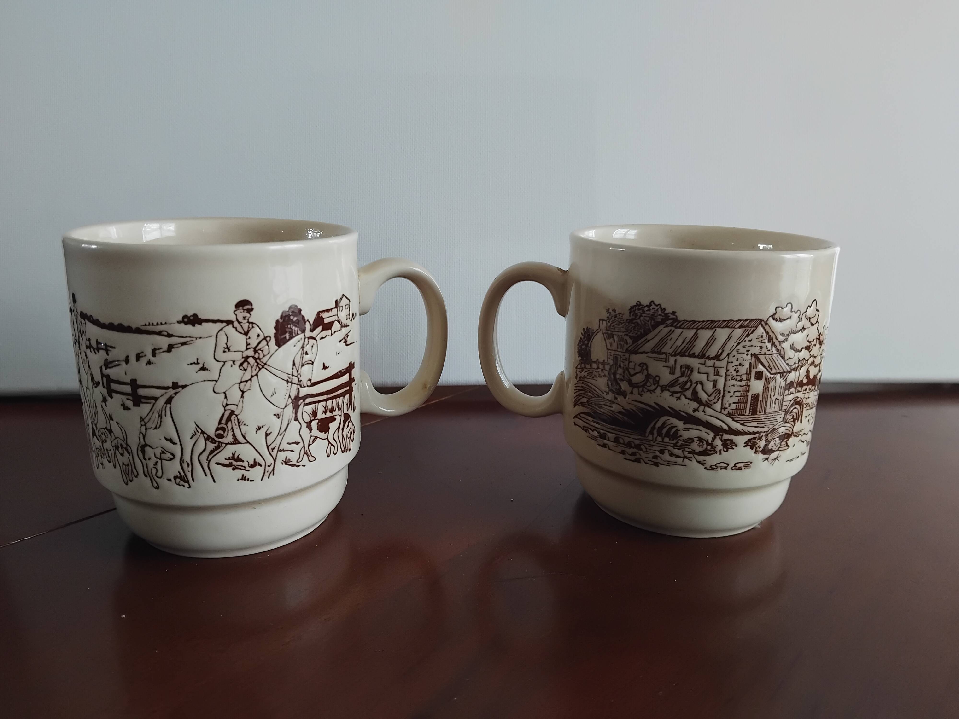 2 cups England farm decor