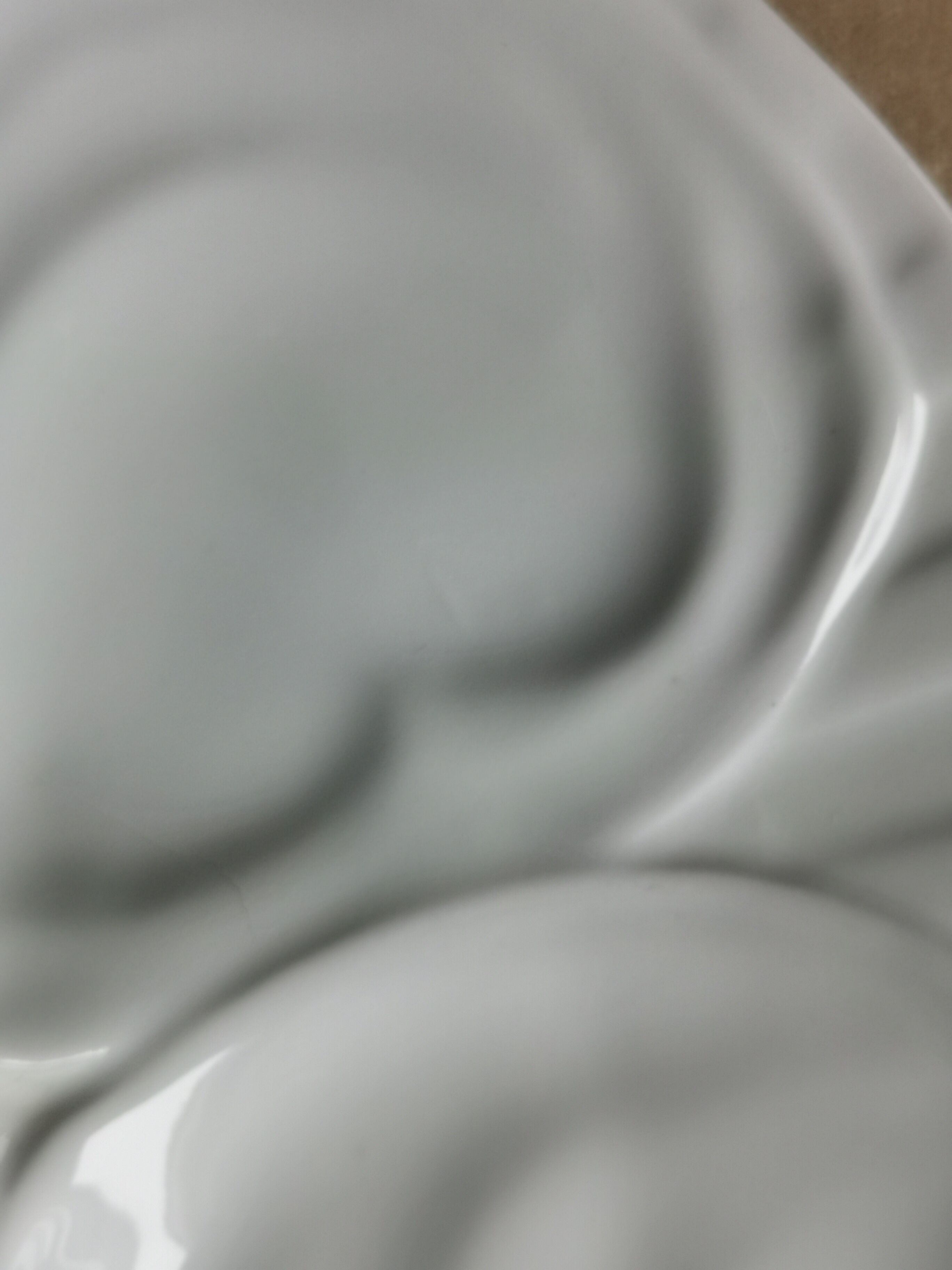 Ensemble de 6 assiettes Pillivuyt porcelaine blanche