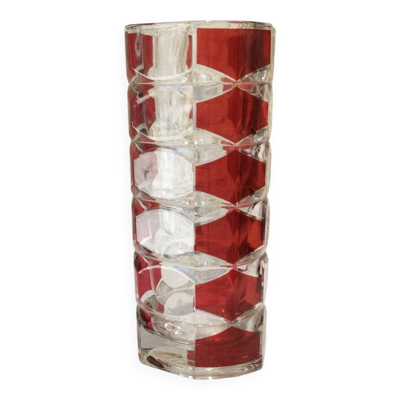 Vase en verre couleur rubis par JG Durand et produit par Luminarc vers 1970