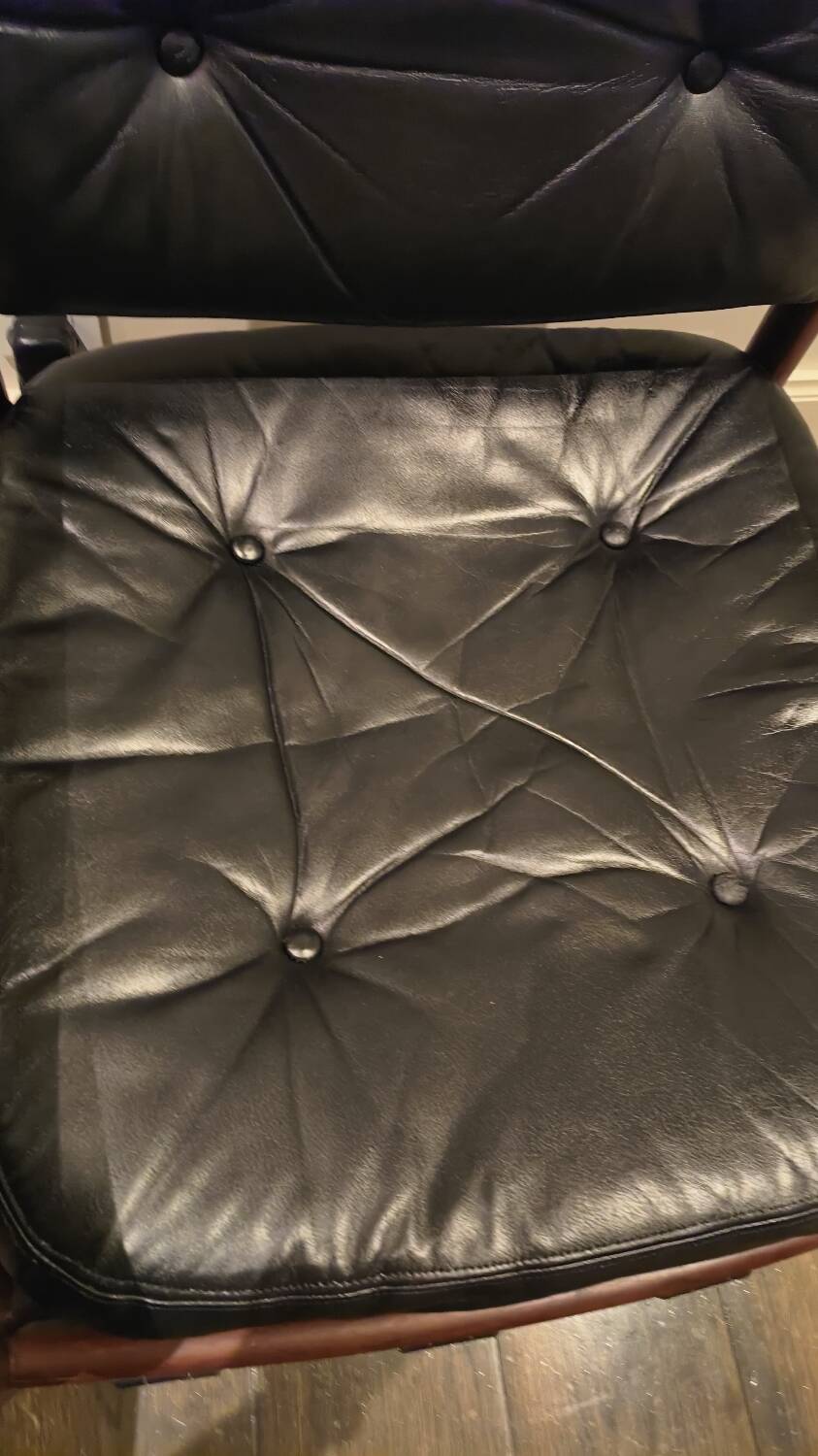 Erik Merthen armchair