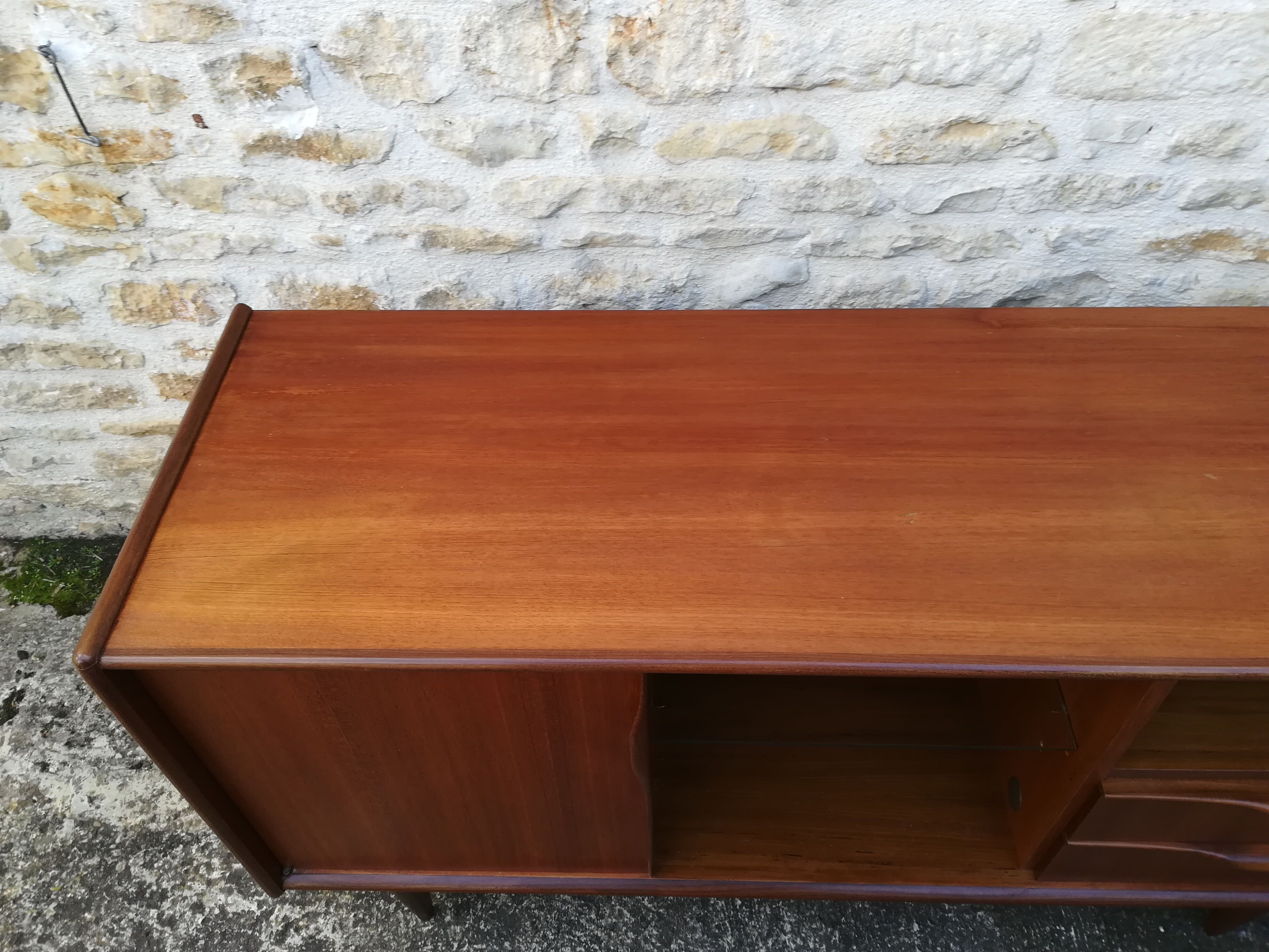 Scandinavian enfilade