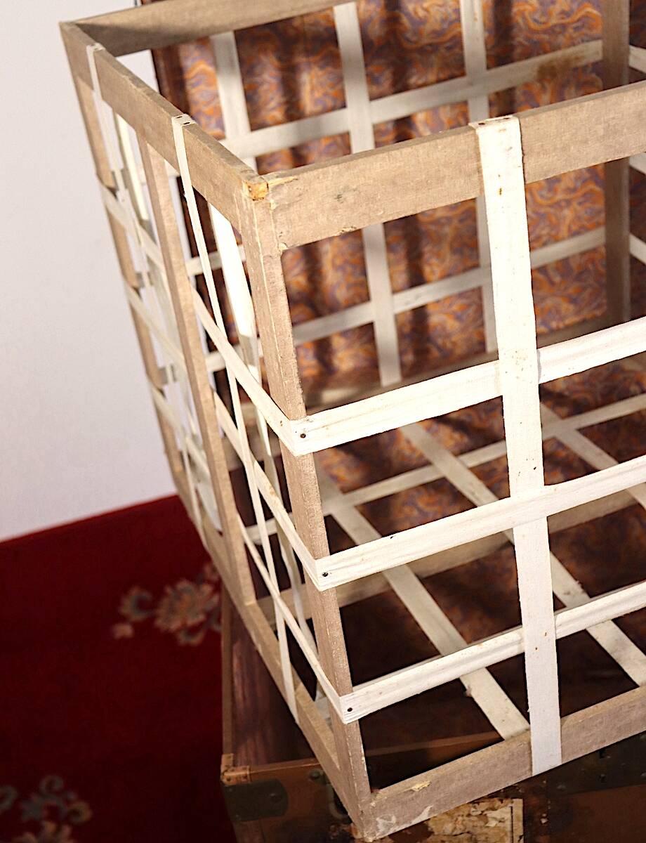 Lavoët hat trunk