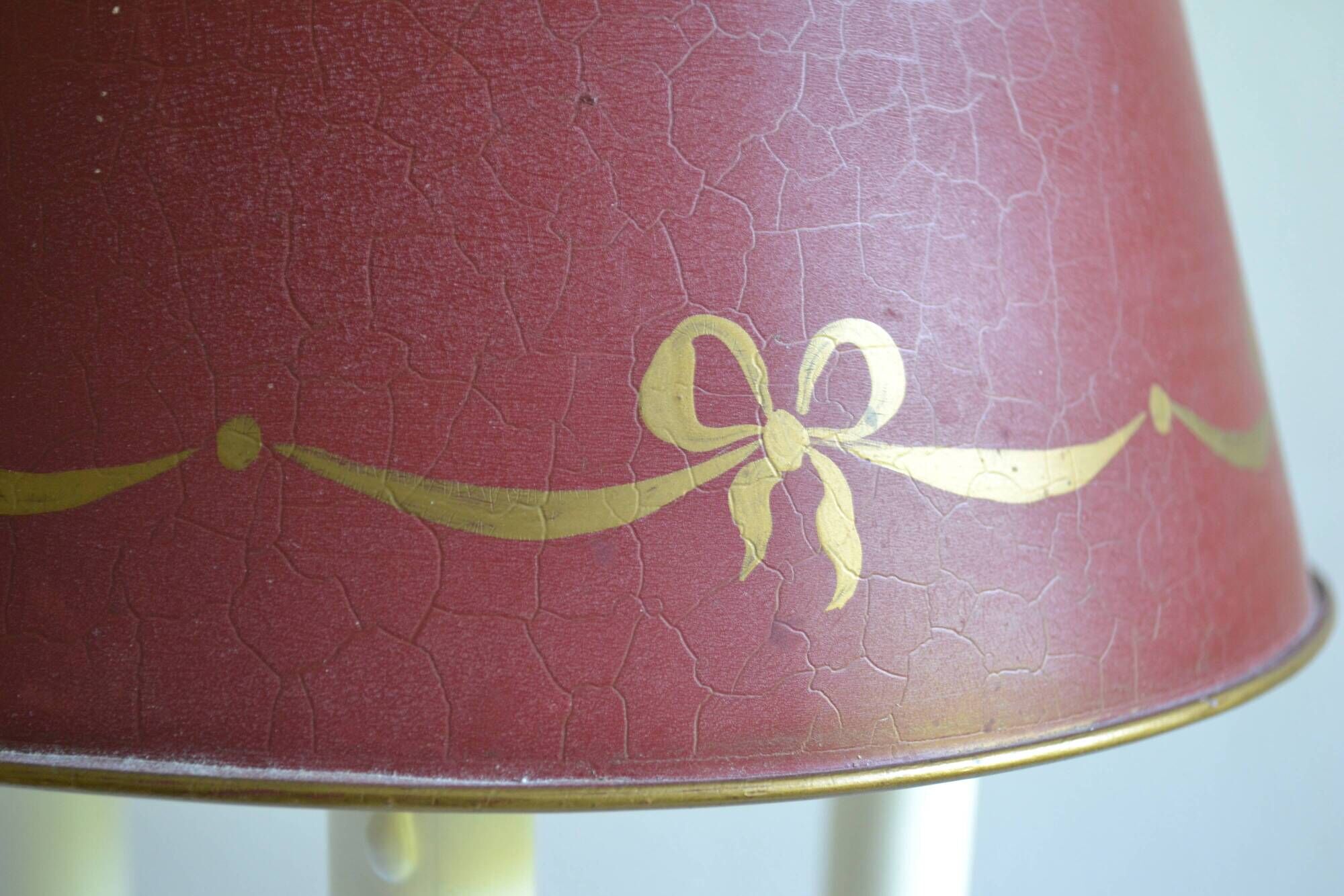 Lampe bouillotte 3 feux bronze et abat jour tôle bordeaux