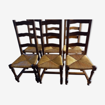 set of chairs