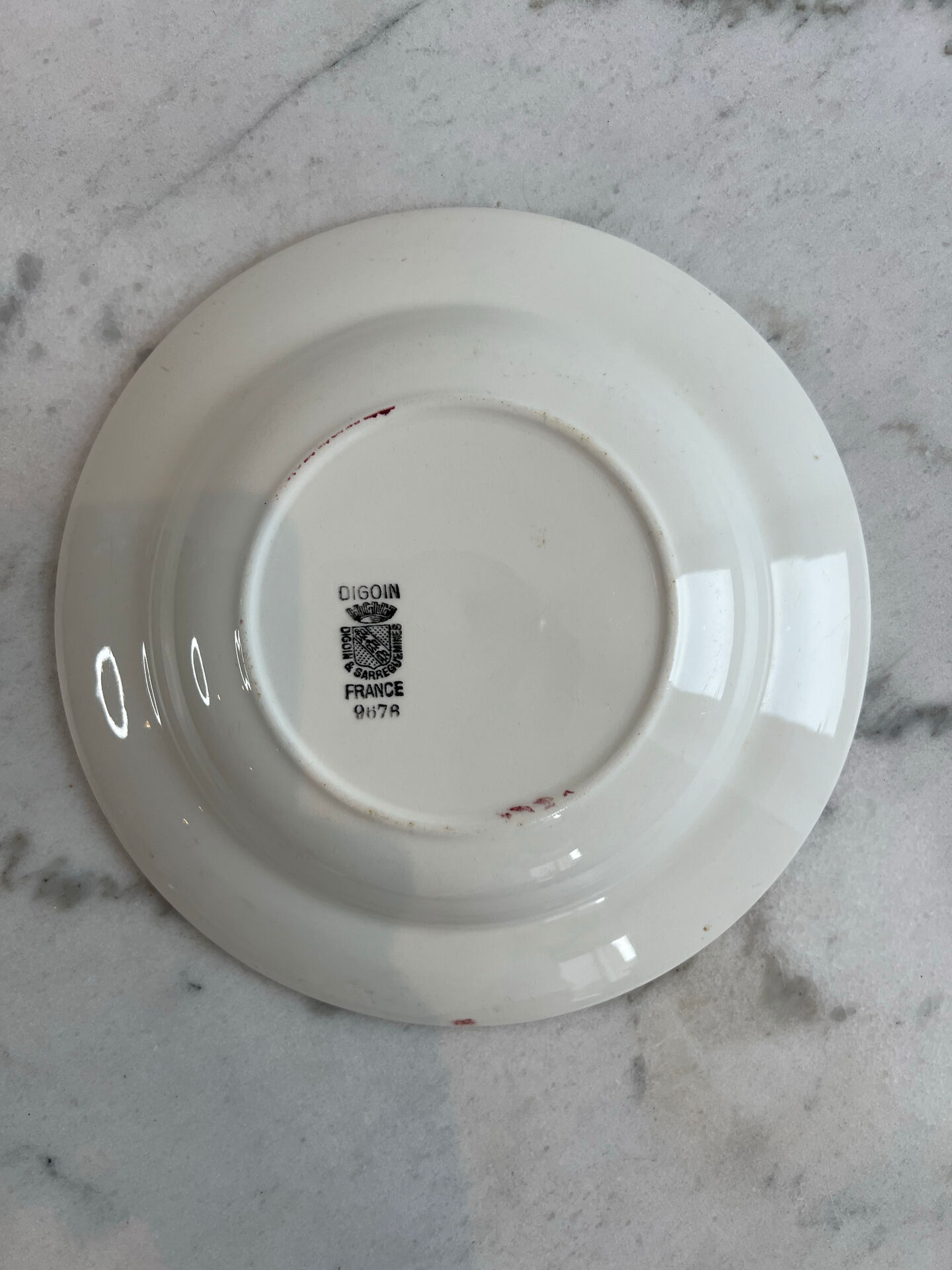 Assiette creuse Digoin Sarreguemines - modèle 9592 rayures rouge borde