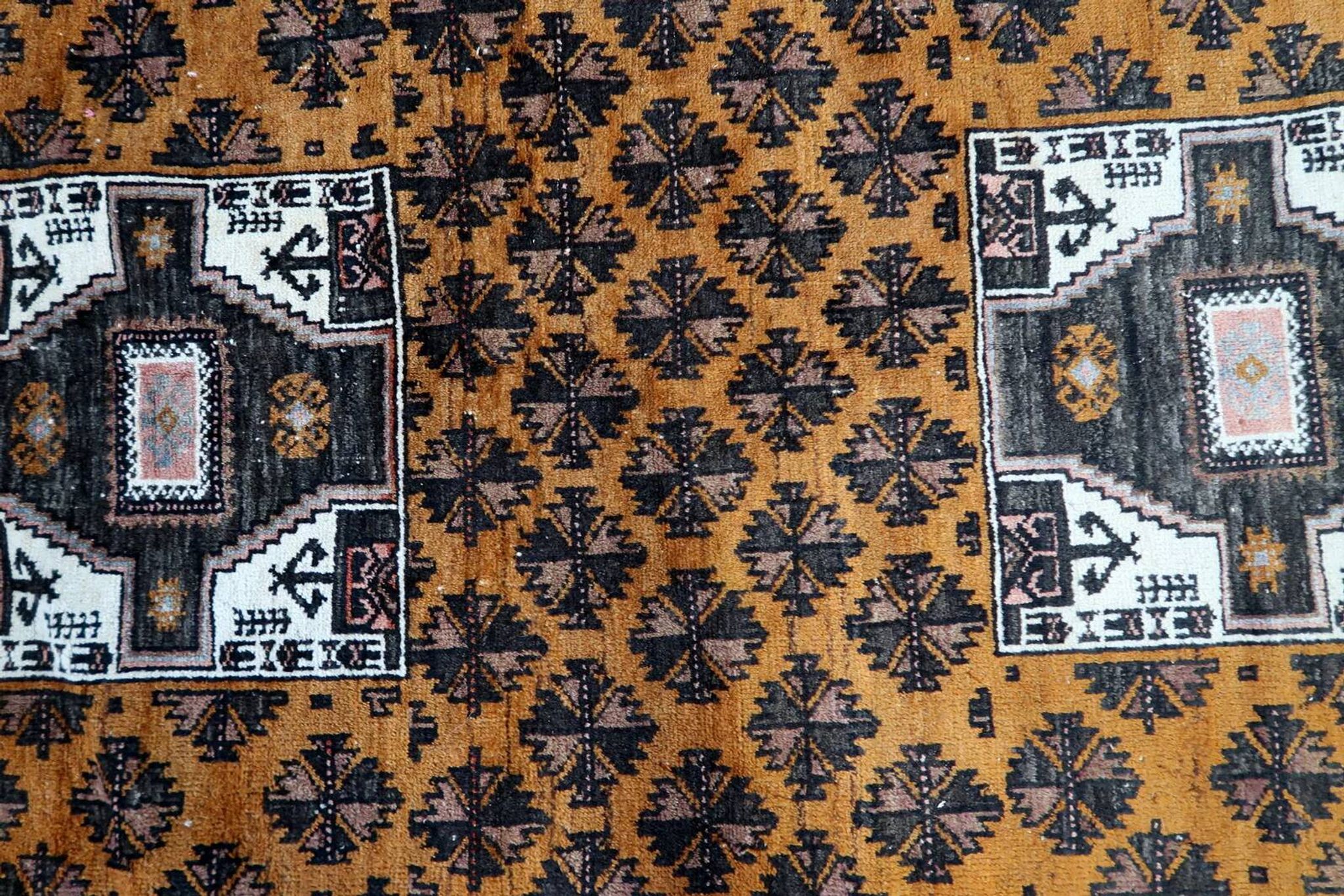 Tapis Baluch afghan ancien fait main, 107 cm x 189 cm, années 1920