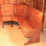 Corner bench