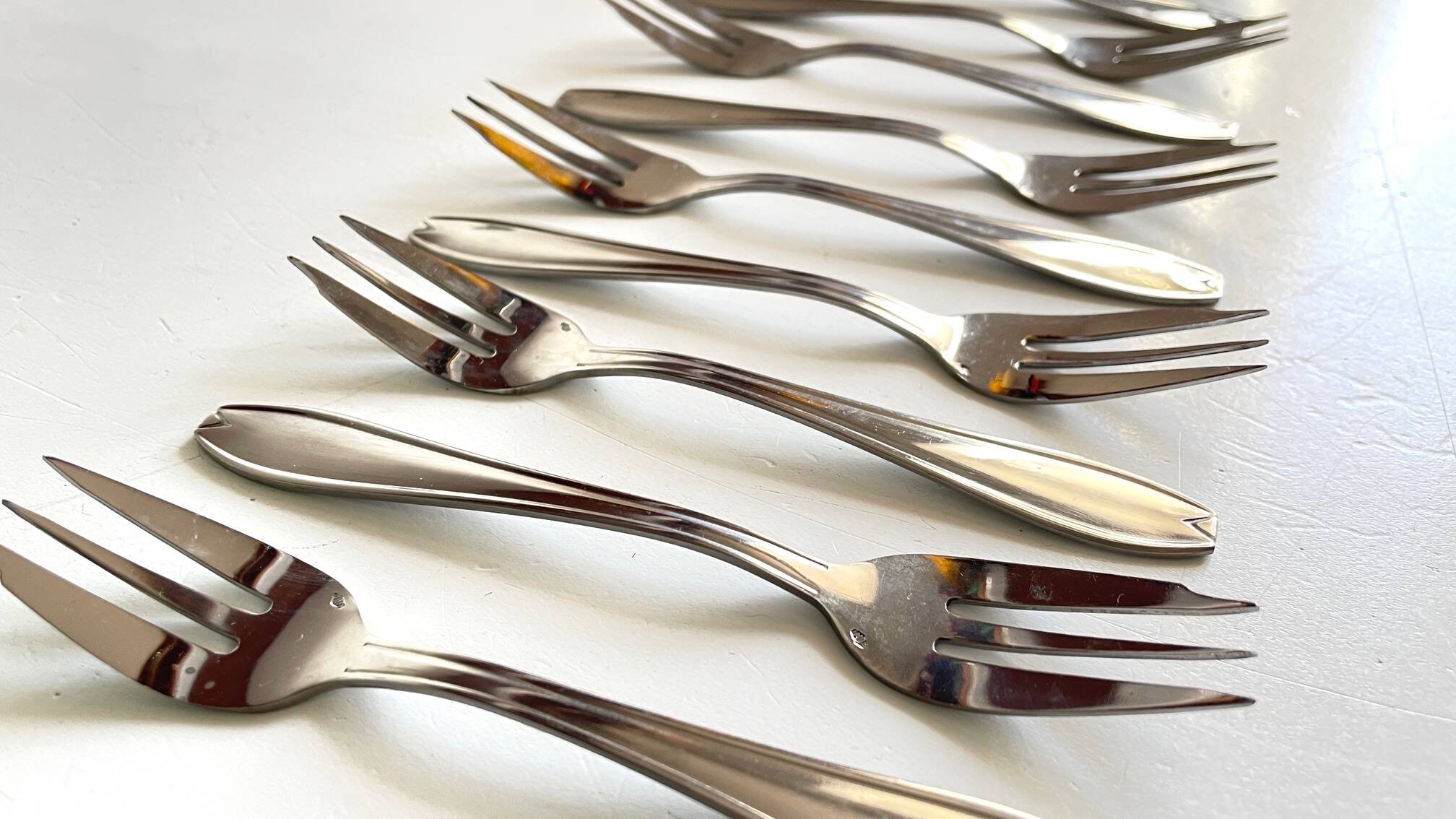 12 Fourchettes à DESSERT Inox Vintage