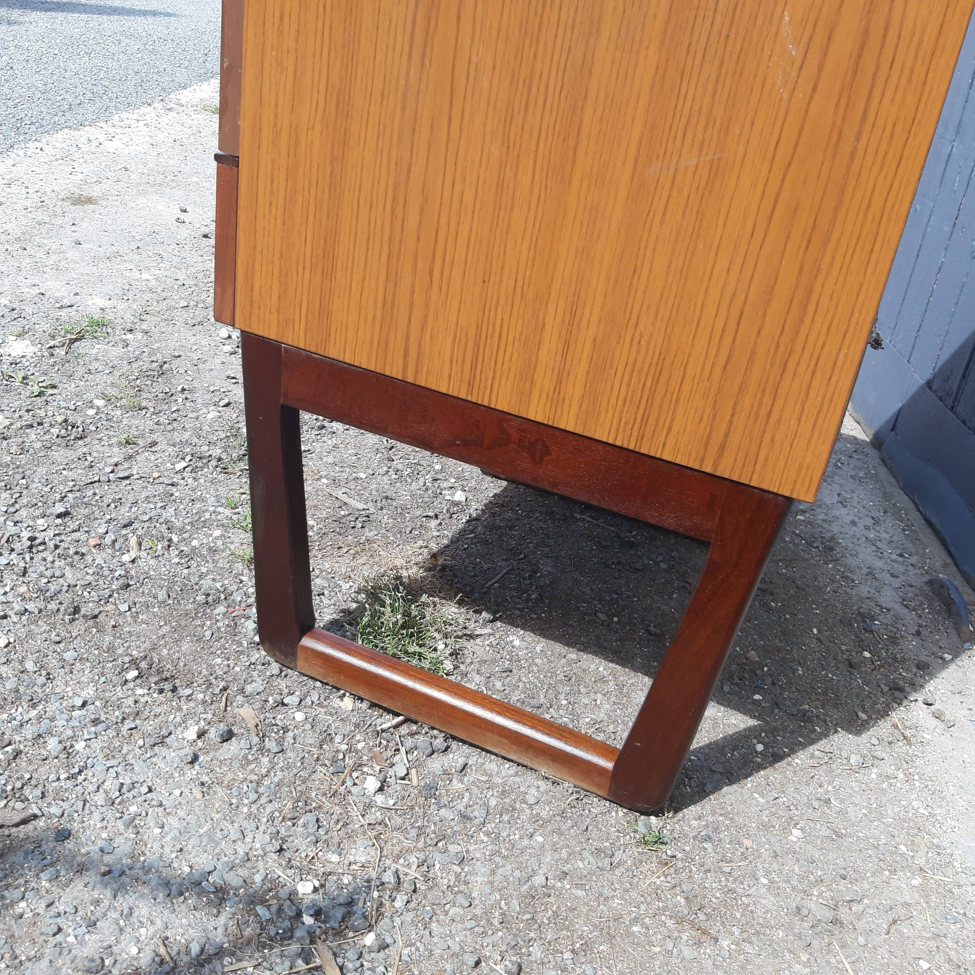 Scandinavian style bedside/chest of drawers, Europa