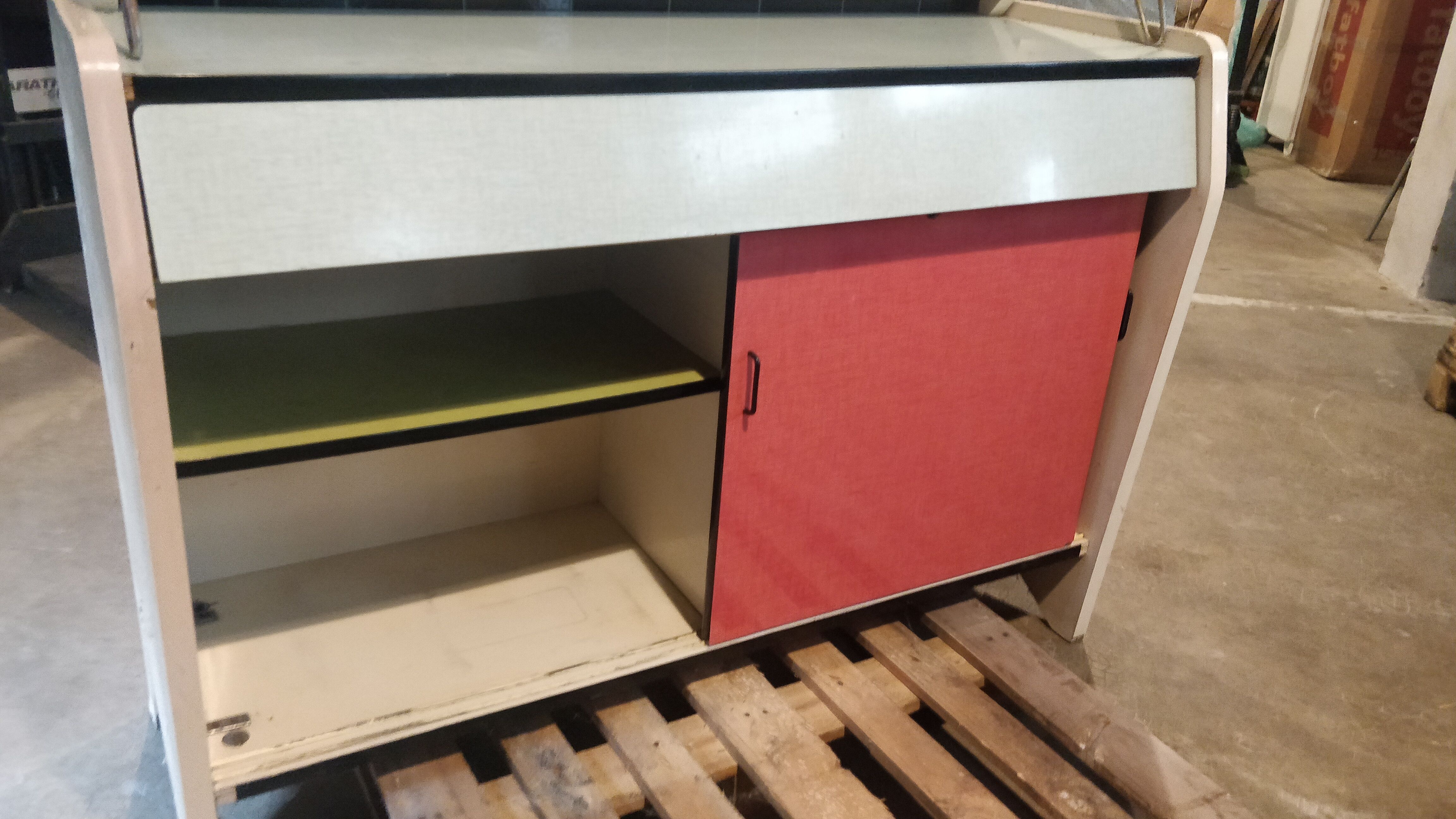 Buffet en formica années 1657