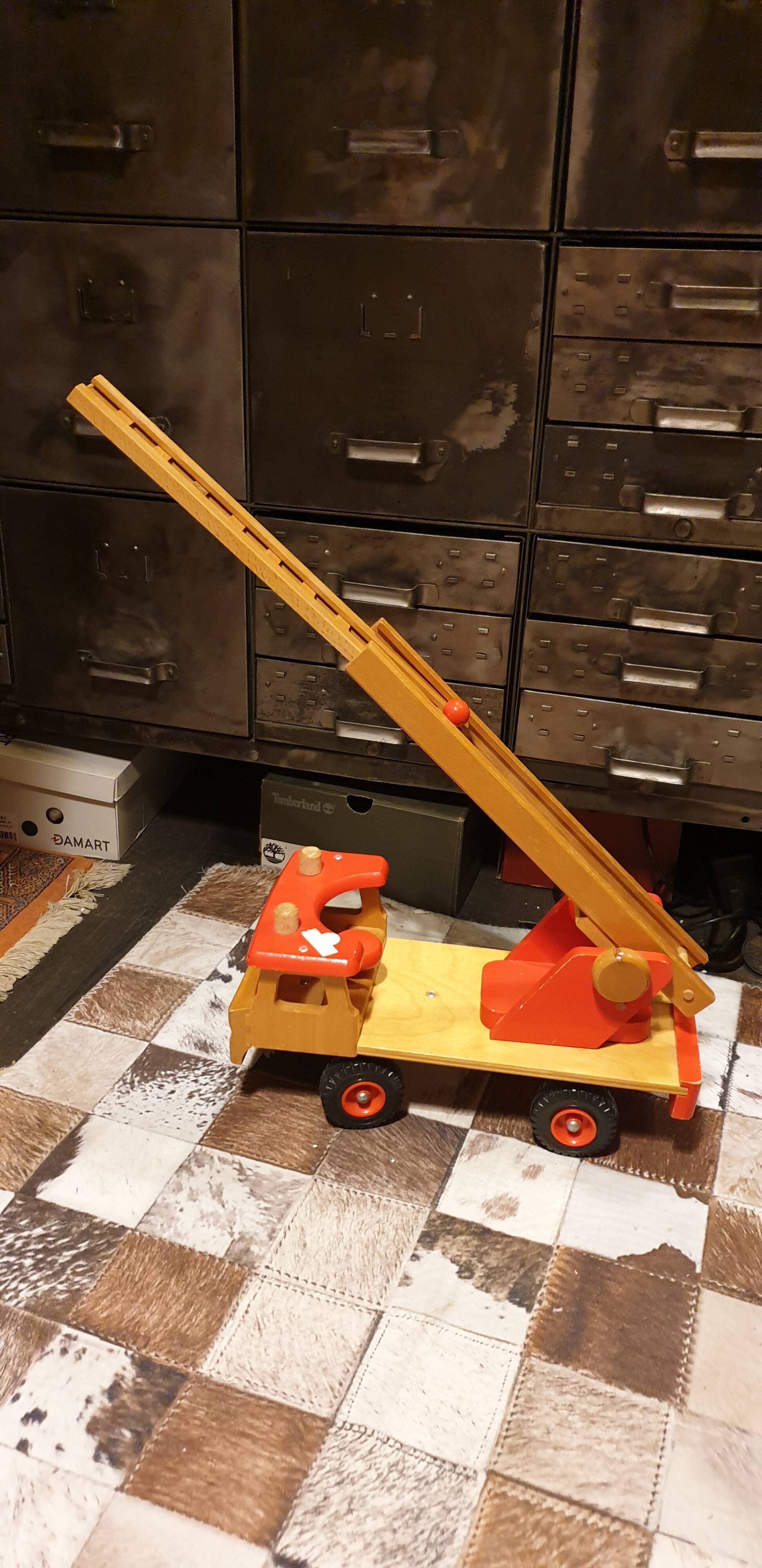 Solid wood ladder truck