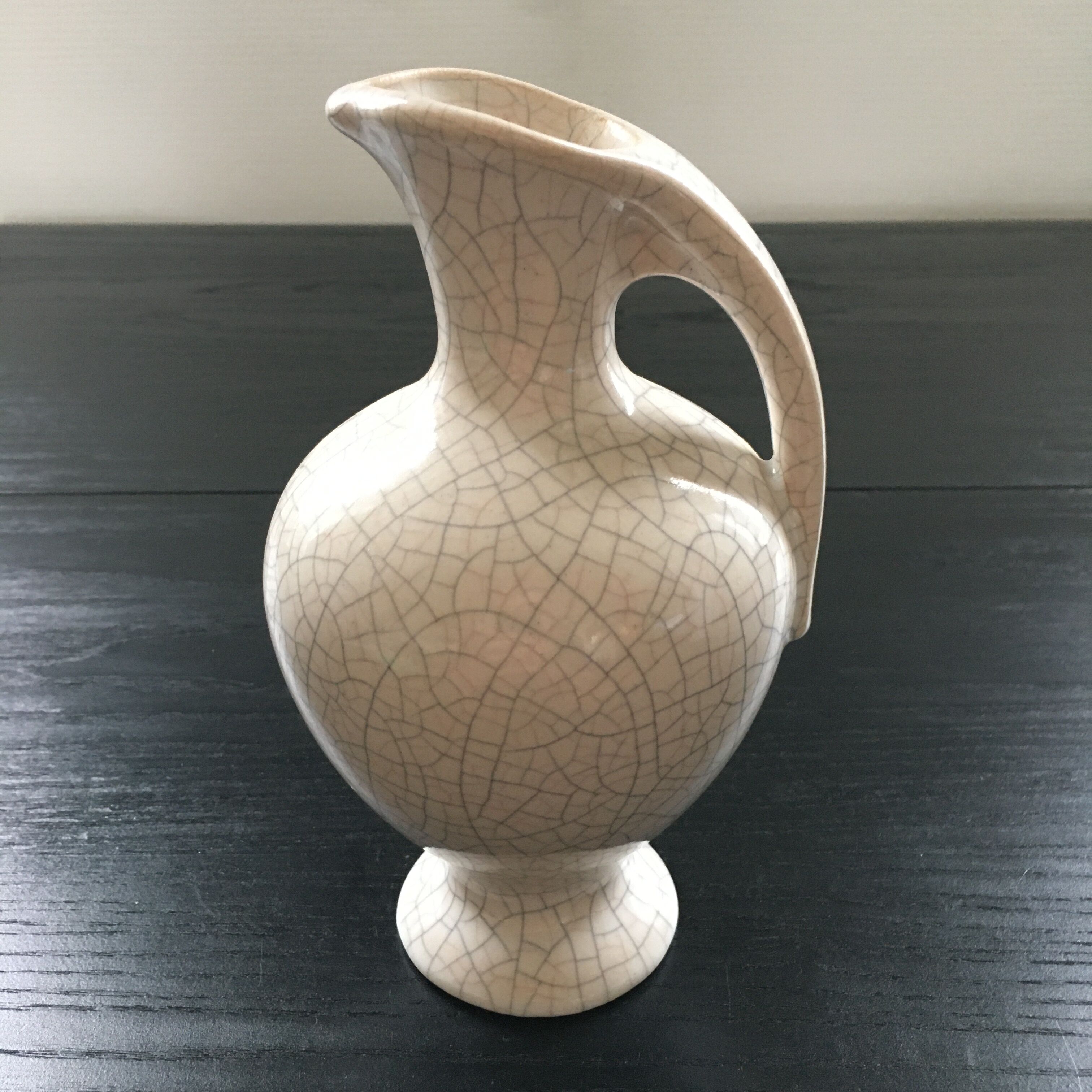 Cracked ivory amphora vase