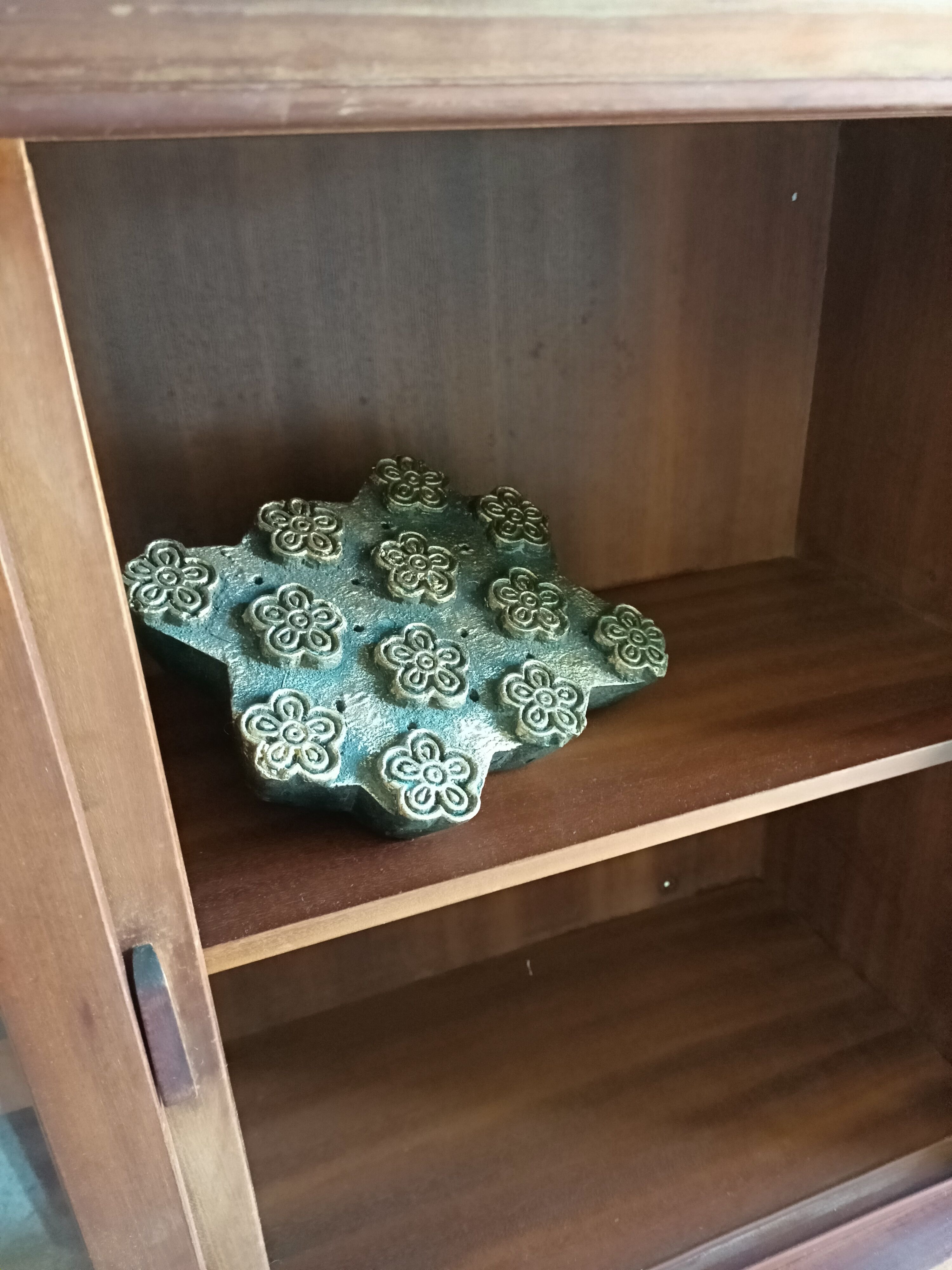 Vintage wall shelf/closet