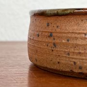 Mid-century modern Danish studio pottery bowl by Bente Lemche, 1960s.