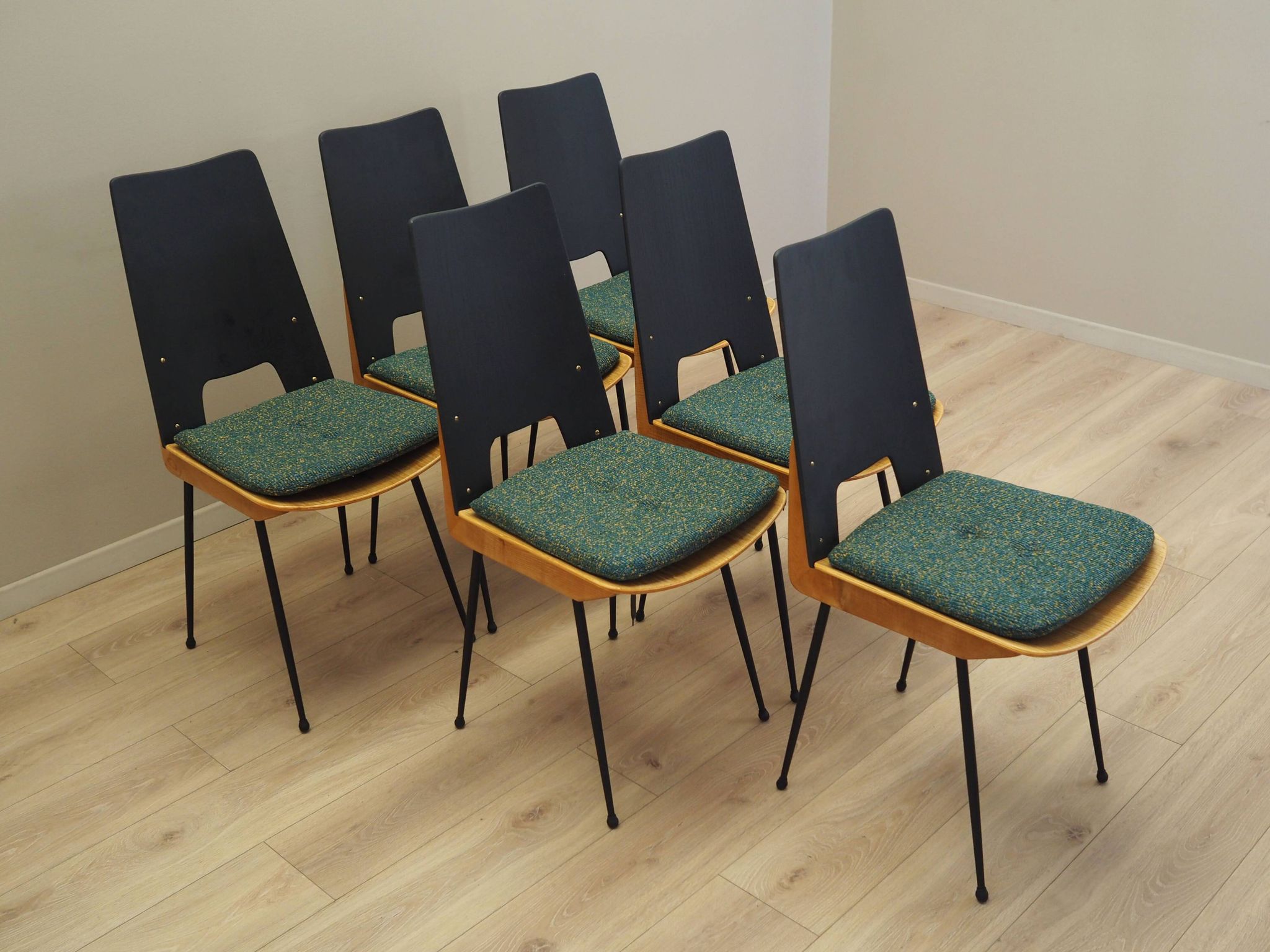 Set of six chairs, Italian design, 1950s, designer: Carlo Ratti, manufactur