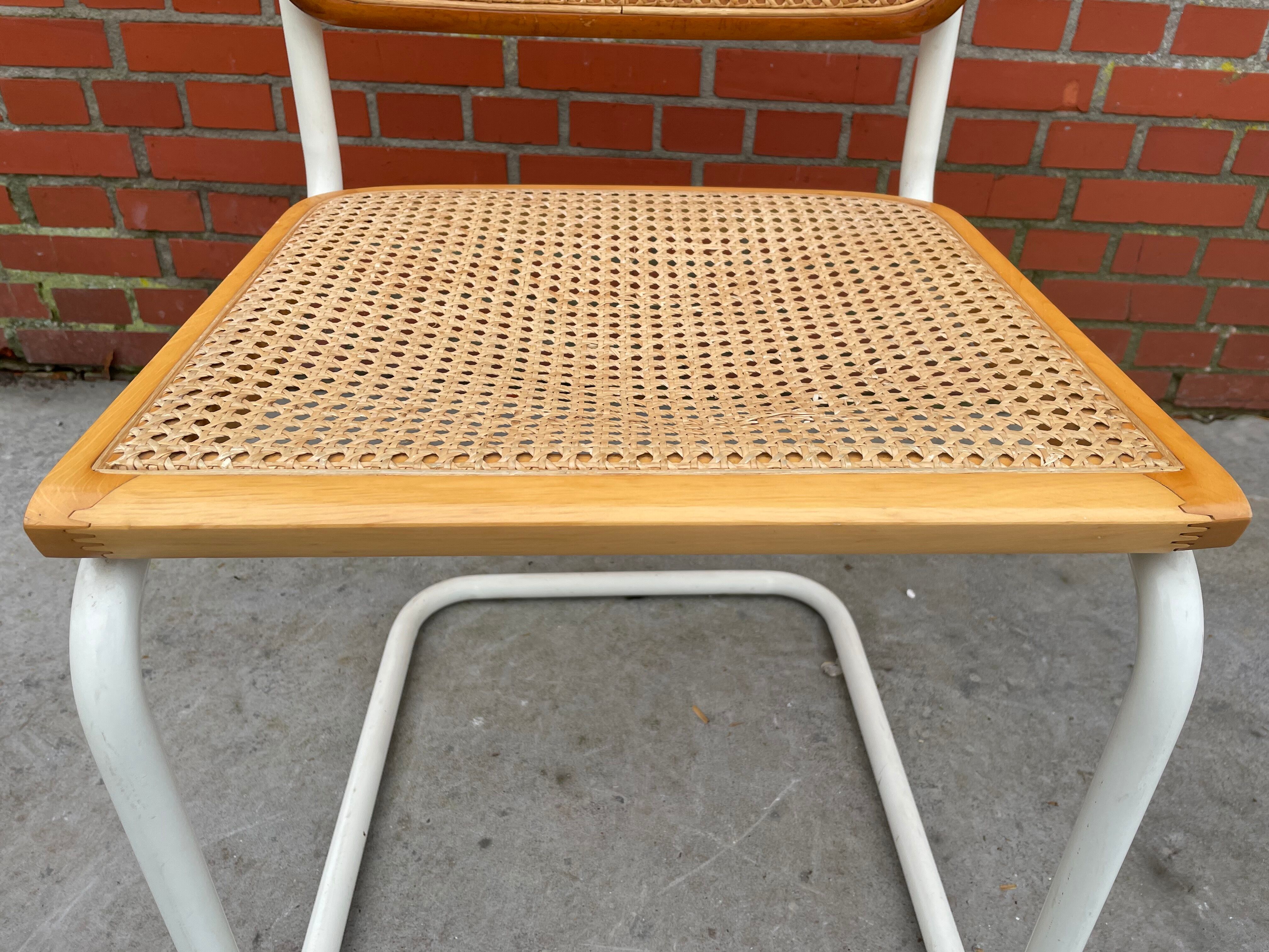 Cesca design chair b32 model white wood