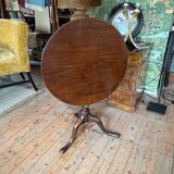 Antique side table / tilt top table