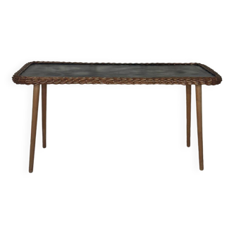Wooden coffee table with wicker border