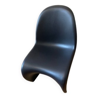 4 black VERNER PANTON chairs