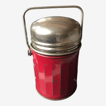 Thermos canteen old burgundy red color