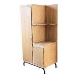Armoire asymétrique vintage en chêne rénovée