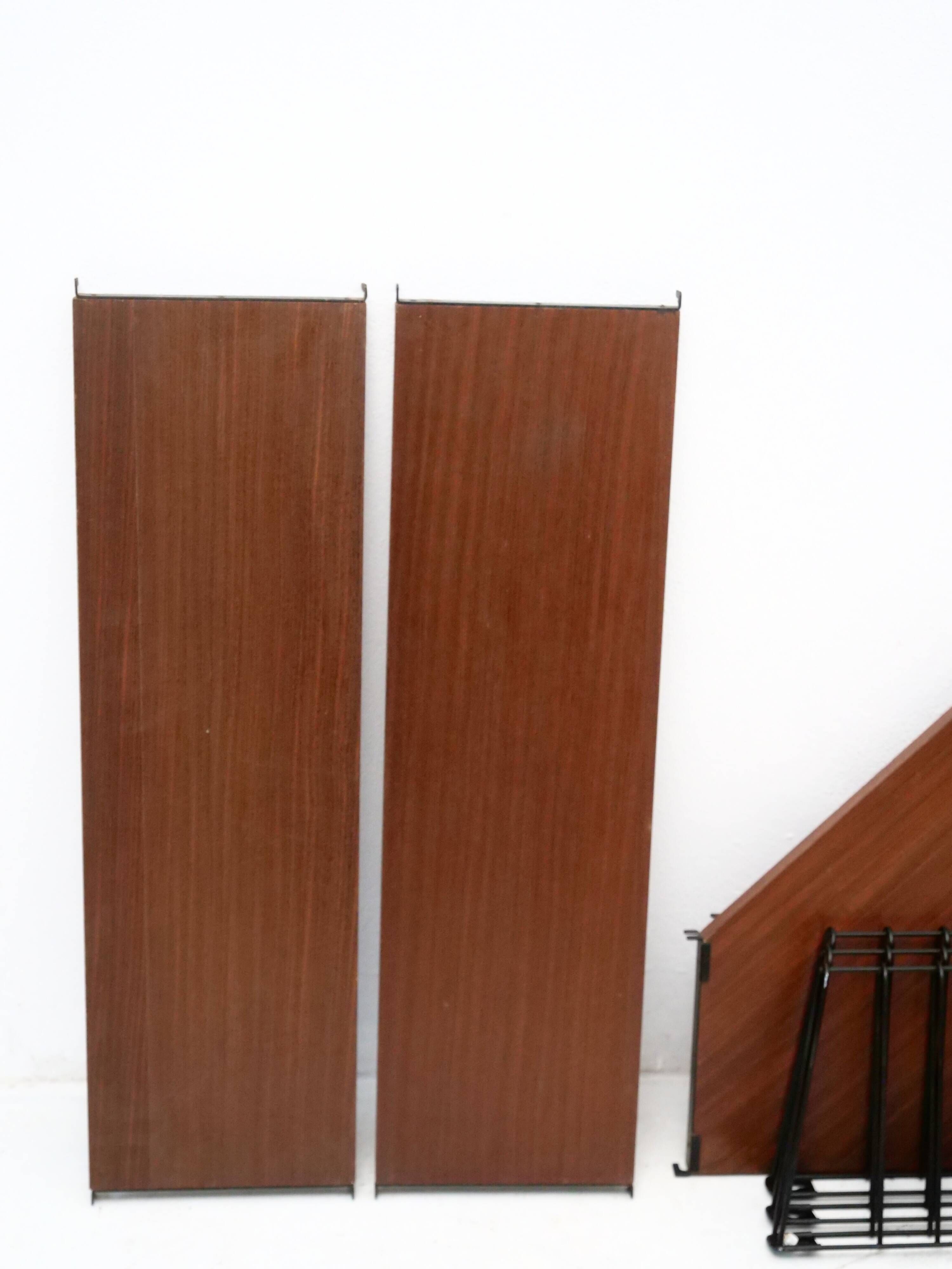 Corner wall shelf Tomado in teak wood