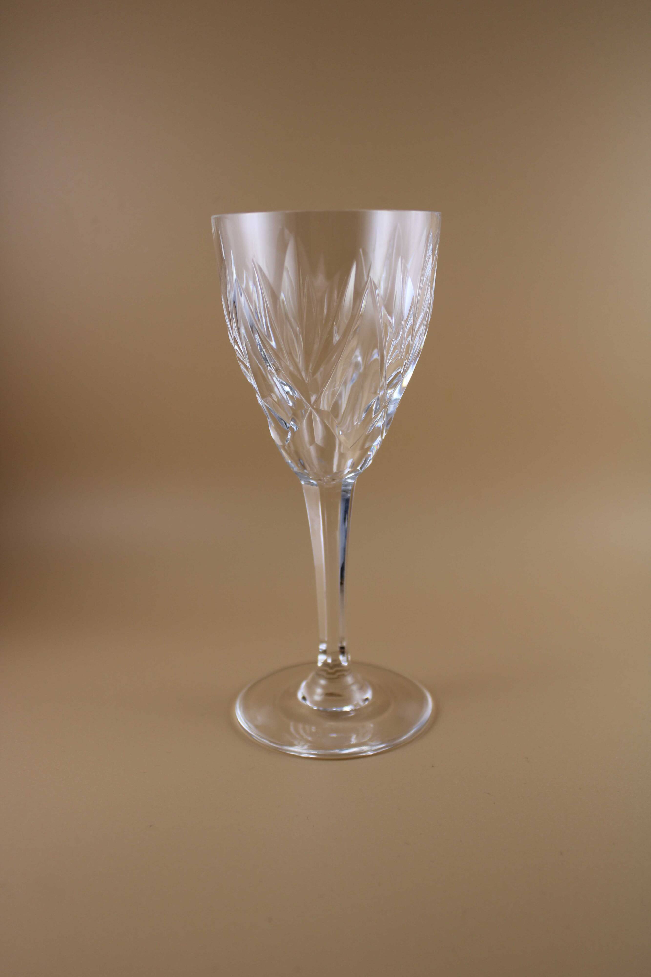 Service of 36 Saint Louis Chantilly glasses.