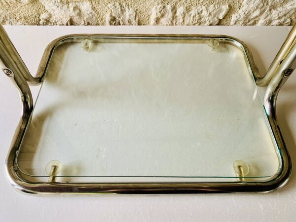 Table d'appoint en verre et laiton avec porte revues, circa 1970