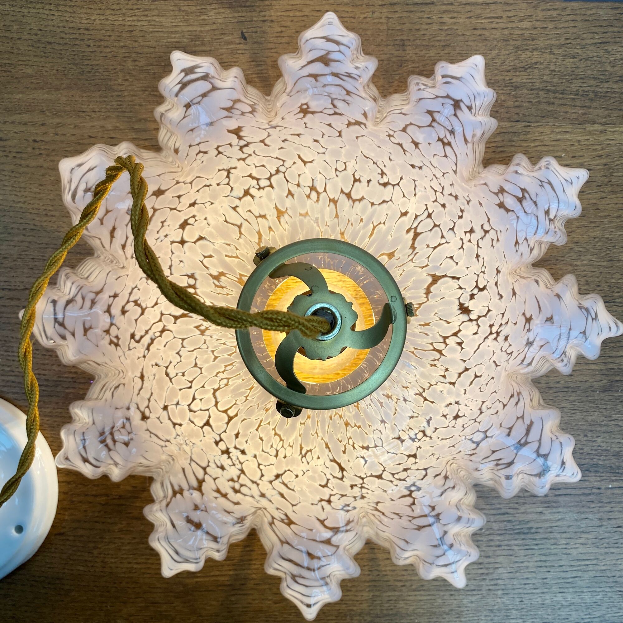 Vintage lampshade suspension in pale pink clichy glass